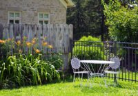 Qu'est qu'une clôture décorative pour maison?